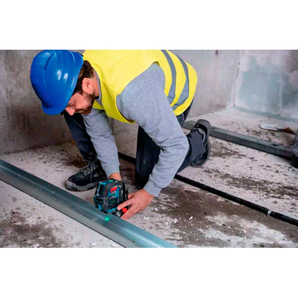 Лазерный нивелир Bosch GCL 2-50 G Professional, штатив BT 150