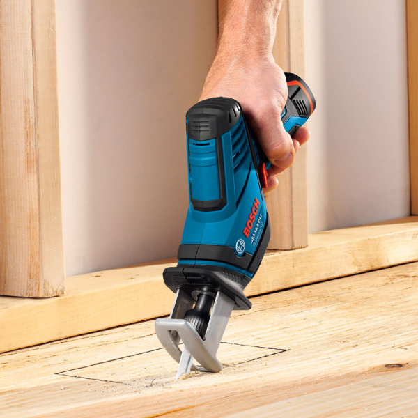 Акумуляторна ножівка Bosch Professional GSA 12V-14, 2x2.0Ah, з/п GAL 12V-40, в L-Boxx 102