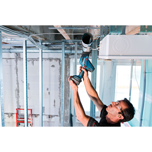 Акумуляторна ножівка Bosch GSA 18 V-LI C Professional Solo, каркас, в L-BOXX 136