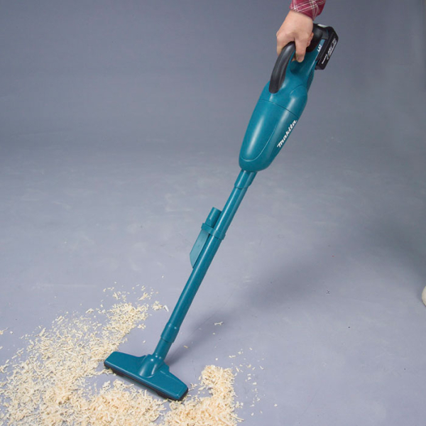 Аккумуляторный пылесос Makita DCL 180, 2x3.0Ah, з/у