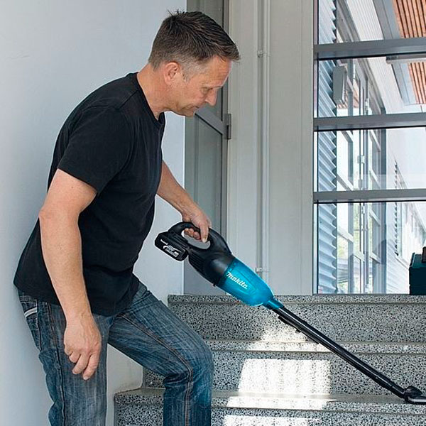 Аккумуляторный пылесос Makita DCL 180 ZB, каркас