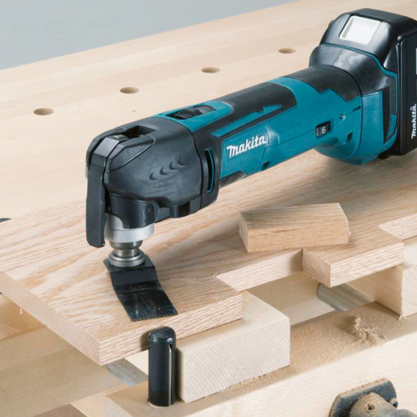 Аккумуляторный универсальный инструмент Makita DTM 51 Z, каркас