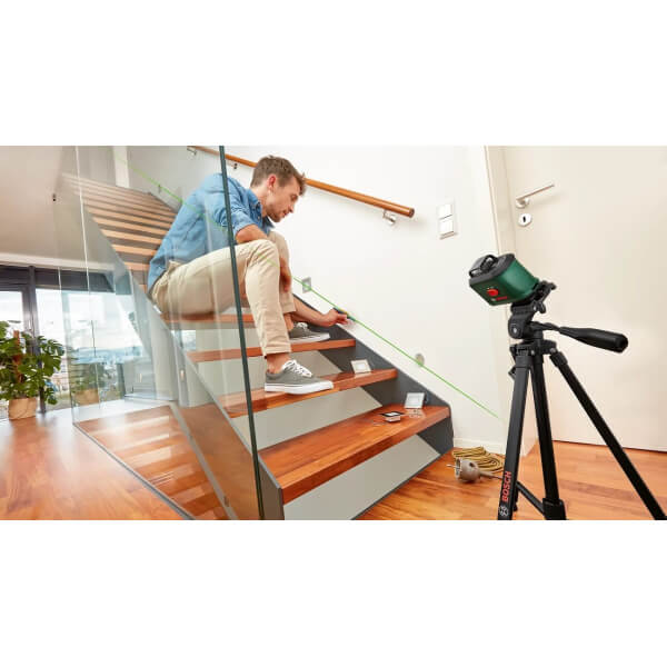 Лазерный нивелир Bosch UniversalLevel 360 Premium Set со штативом TT 150, держателем MM 3 и чехлом