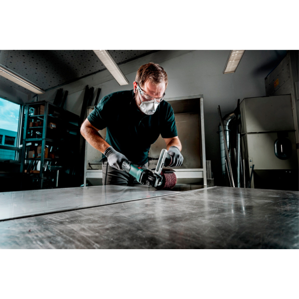 Щеточная шлифмашина Metabo SE 17-200 RT