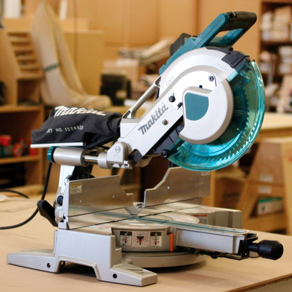 Торцовочная пила Makita LS 1016 L