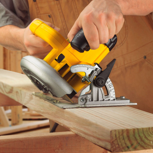 Дискова пила DeWalt DWE575K, в кейсі