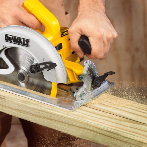 Дискова пила DeWalt DWE575K, в кейсі