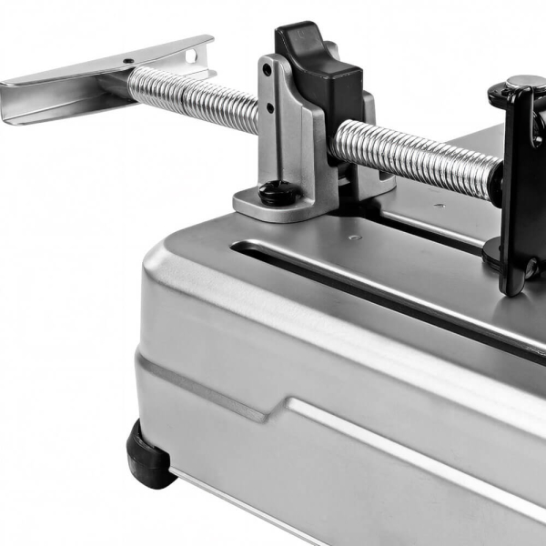 Акумуляторна монтажна пила Makita DLW140Z, каркас