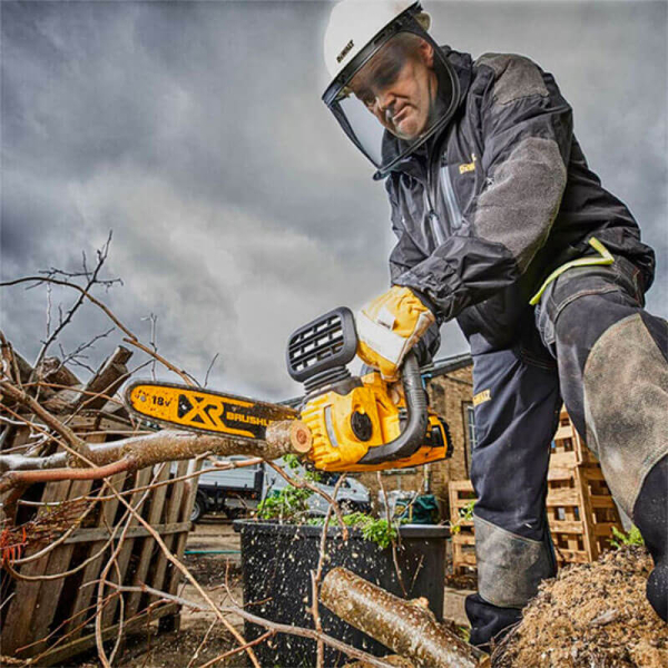Акумуляторна пила DeWalt DCM565P1, 1×18V 5.0 Ah, з/п