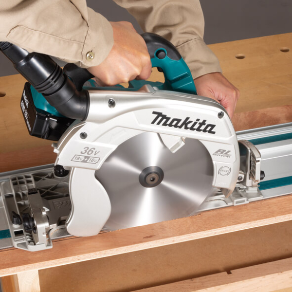 Аккумуляторная дисковая пила Makita DHS900Z, каркас
