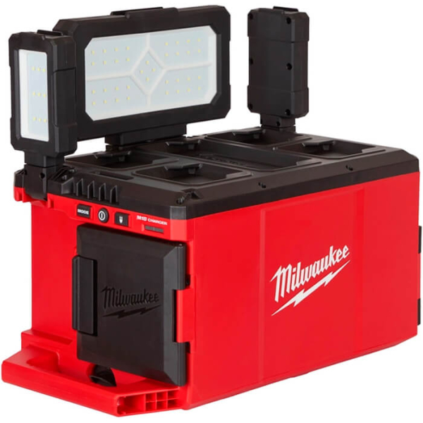 Зарядное устройство и аккумуляторный фонарь Milwaukee Packout M18 POALC-0