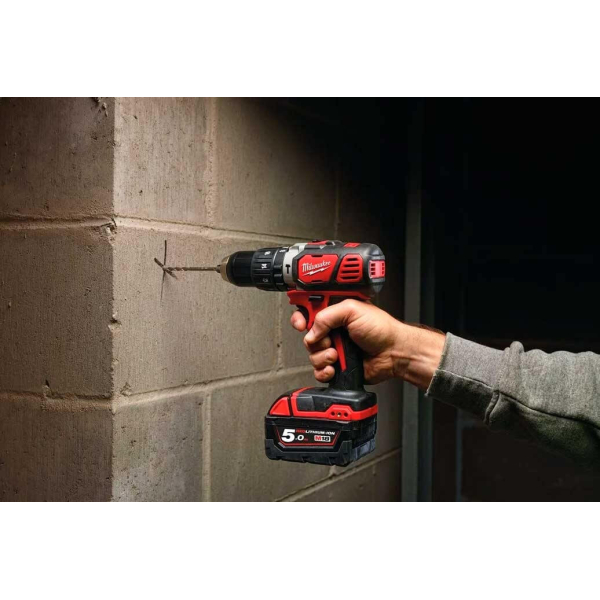 Набір акумуляторних інструментів Milwaukee M18 BPP2C-402C