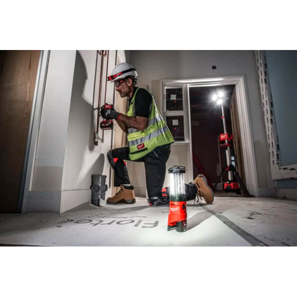 Фонарь аккумуляторный Milwaukee M12 LL-0, каркас