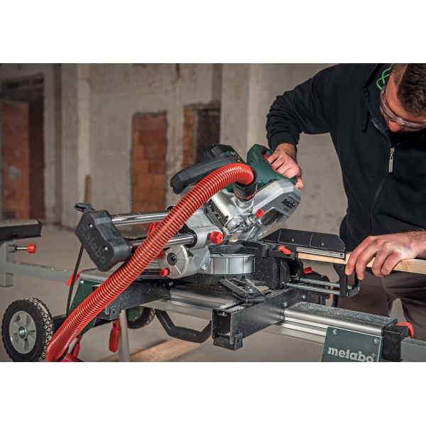 Торцювальна пила Metabo KGS 216 M