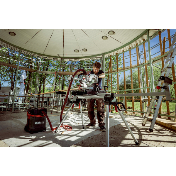 Аккумуляторная торцовочная пила Metabo KGS 18 LTX BL 254, 1x4.0 Ah, ASC 72
