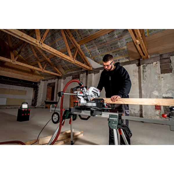 Торцювальна пила Metabo KGS 254 M з платформою KSU 251