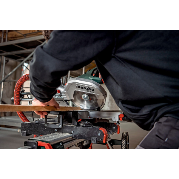 Торцювальна пила Metabo KGS 254 M з платформою KSU 251