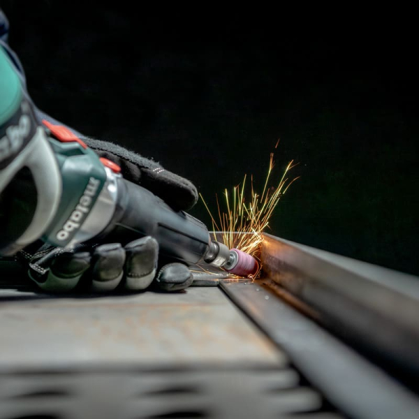Аккумуляторная прямошлифовальная машина Metabo GVB 18 LTX BL 11-28, каркас