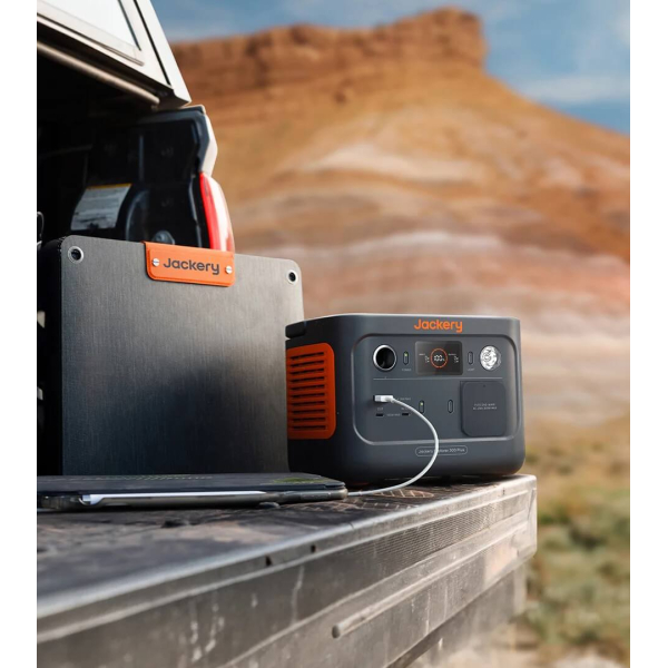 Зарядна станція Jackery Explorer 300 Plus, 288 Вт/год, 300 Вт + сонячна панель Jackery SolarSaga 40, 40 Вт