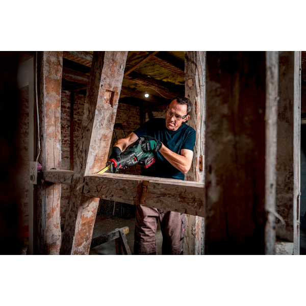 Аккумуляторная сабельная пила Metabo SSEP 18 LT BL, каркас, в MetaBox 165 L