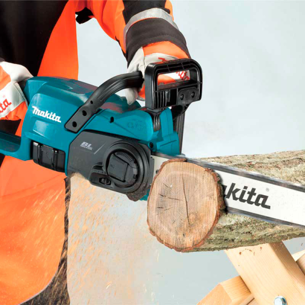 Аккумуляторная цепная пила Makita DUC357RT, 1×18 V 5.0 Ah, з/п DC18RC