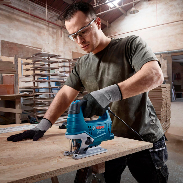 Лобзик Bosch GST 750 Professional