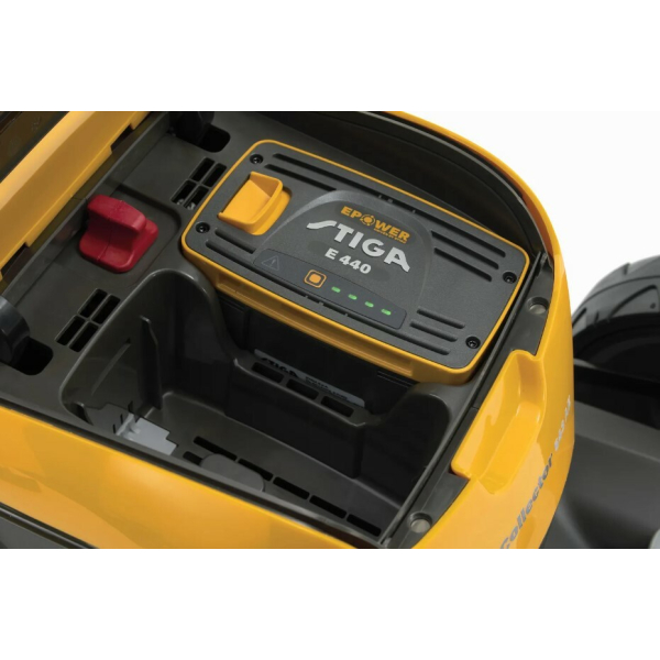 Аккумуляторная газонокосилка Stiga Collector543AEKit, 1x4 Ah, з/у