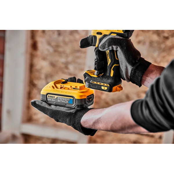 Аккумуляторный шуруповерт DeWALT DCD800H2T, 2x18 В XR Li-Ion Power Stack 5.0 Ah, з/у, кейс