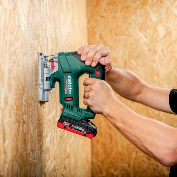 Акумуляторний лобзик Metabo STAB 18 LTX 150 BL, каркас, 3 пиляльних полотна
