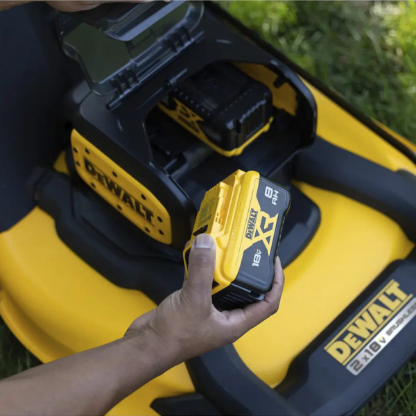 Аккумуляторная газонокосилка DeWalt DCMWP134N, каркас