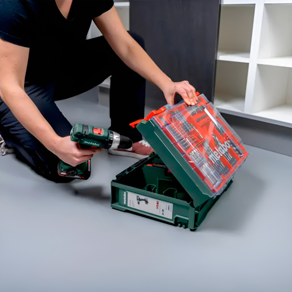 Аккумуляторный ударный шуруповерт Metabo SB 18 Set, 2x18 V 2.0 Ah, з/у SC 30, кейс + комплект 78 шт