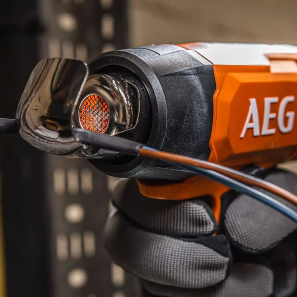 Аккумуляторный технический фен AEG BHG18-0K, каркас