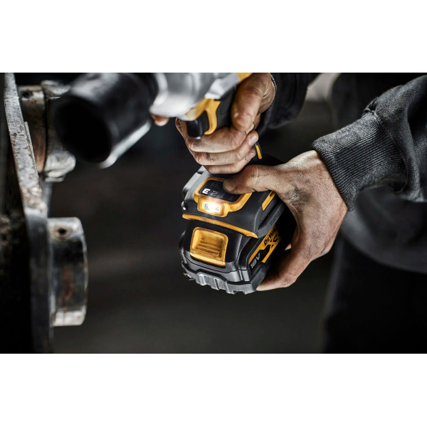 Акумуляторний гайковерт DeWALT DCF961N, каркас