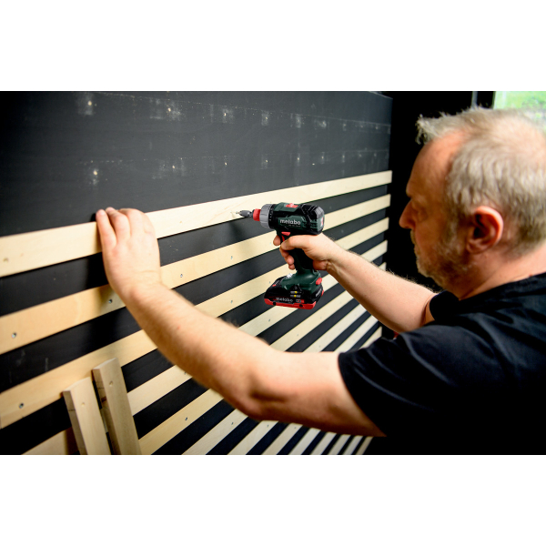 Акумуляторний шуруповерт Metabo BS 18 L Quick, 2x2.0 Ah, з/п SC 30, в metaBOX 145