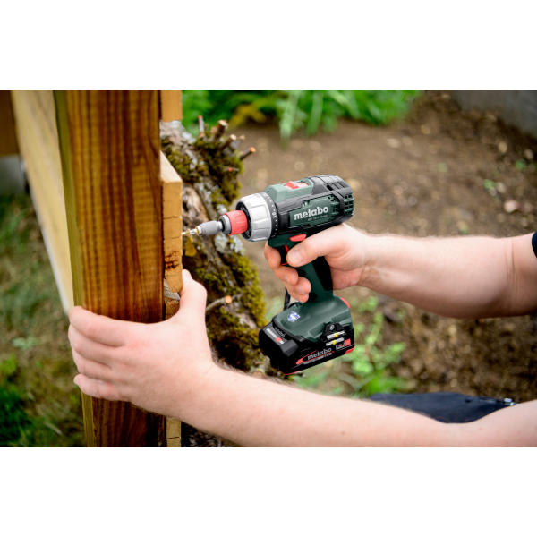 Акумуляторний шуруповерт Metabo BS 18 L Quick, 2x2.0 Ah, з/п SC 30, в metaBOX 145