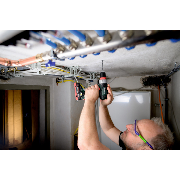 Акумуляторний ударний шуруповерт Metabo SB 18 L Quick, 2x2.0Ah, з/п SC 30, в metaBOX 145