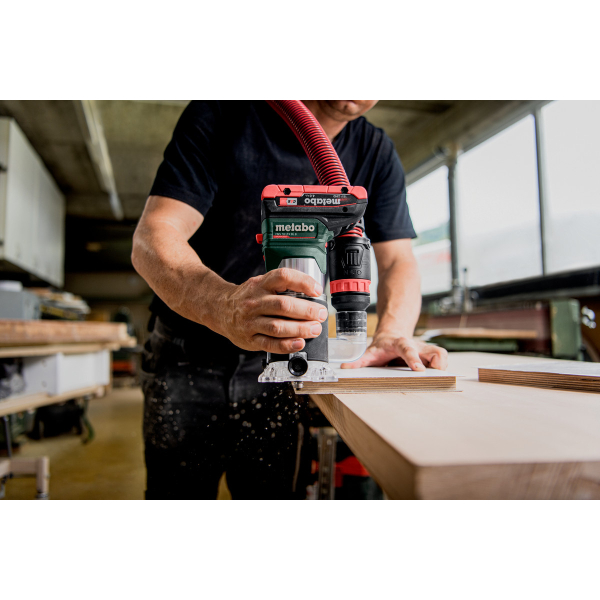 Акумуляторний фрезер для обробки крайок Metabo FMV 18 LTX BL 8, 2x4.0Ah, з/п ASC 55, в metaBOX 145 L