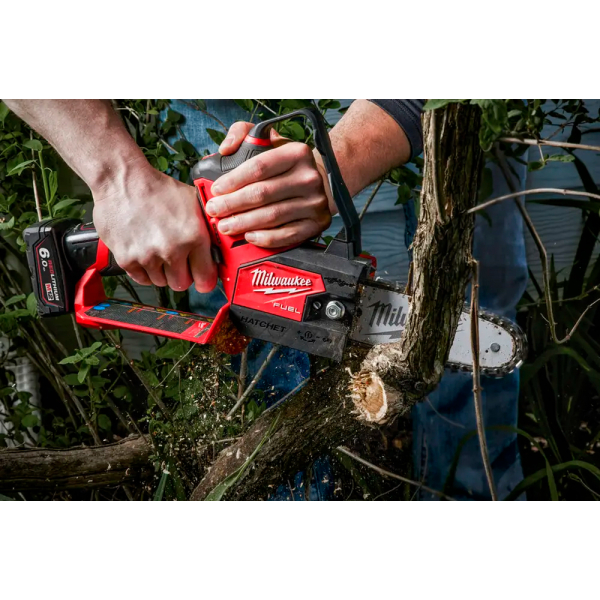 Пила ланцюгова акумуляторна MILWAUKEE M12 FUEL FHS-602X, 12V 2x6.0 Ah, з/п