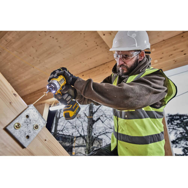 Аккумуляторный винтоверт DeWALT DCF860NT, каркас в кейсе TSTAK