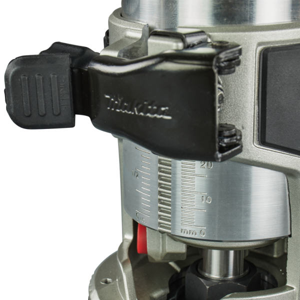 Акумуляторний фрезер Makita XGT 40 V MAX RT001GM210, 2x4.0Ah, з/п, в кейсі