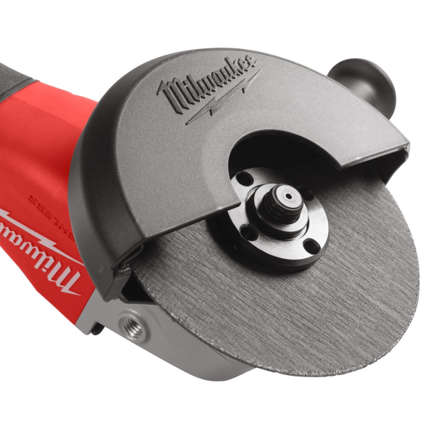 Аккумуляторная угловая шлифмашина Milwaukee M18 BLSAG125X-402X, 2xM18 B4 4.0Ah, з/у M12-18C, в кейсе
