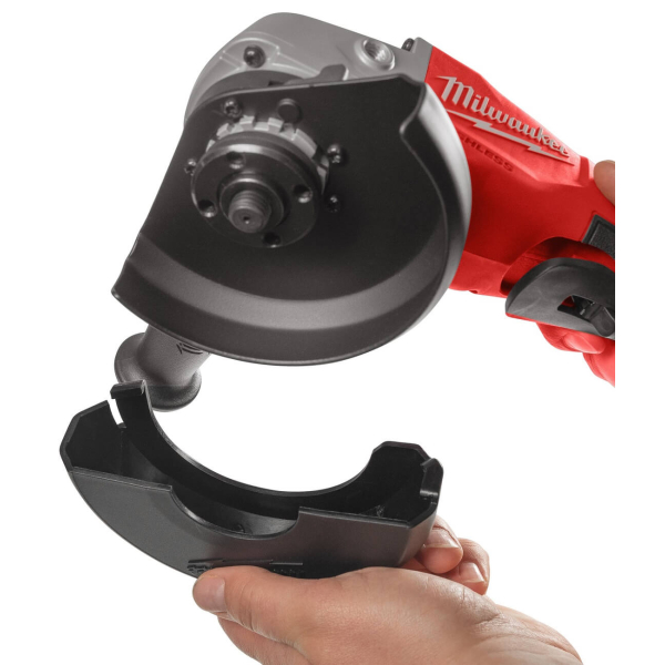 Аккумуляторная угловая шлифмашина Milwaukee M18 BLSAG125X-402X, 2xM18 B4 4.0Ah, з/у M12-18C, в кейсе