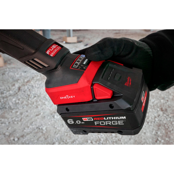 Акумуляторна кутова шліфмашина Milwaukee M18 FHSAGO125VXPDB2-0X, каркас, в HD кейсі