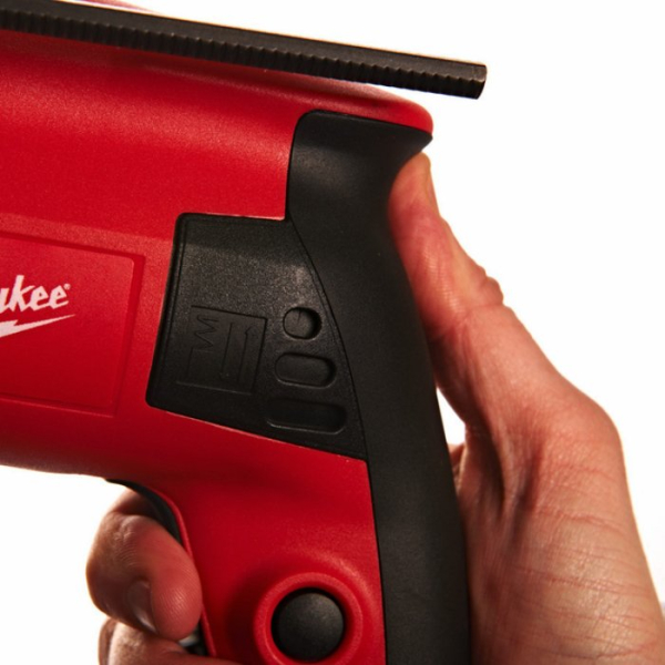Дрель Milwaukee DE 13 RP, кейс
