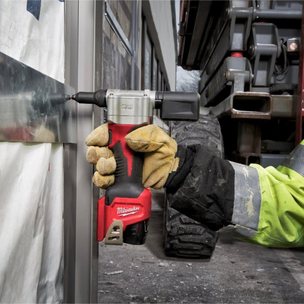 Акумуляторний заклепник Milwaukee M12 BPRT-0, каркас