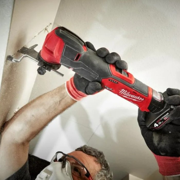Акумуляторний багатофункціональний інструмент Milwaukee M12 FMT-0, каркас