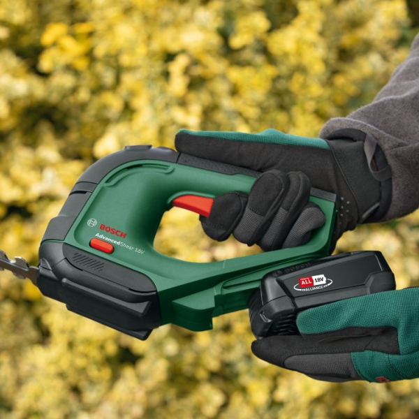 Ножиці акумуляторні Bosch Advanced Shear 18V-10 з 1 акб PBA 18V 2.0 Ah і з/п AL 1810 CV