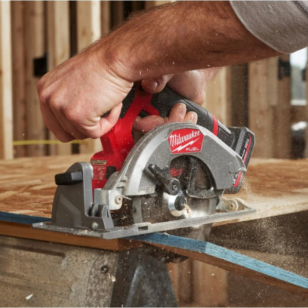 Акумуляторна дискова пила Milwaukee M12 FCS442-502X, 2xM12 HB, з/п, у кейсі