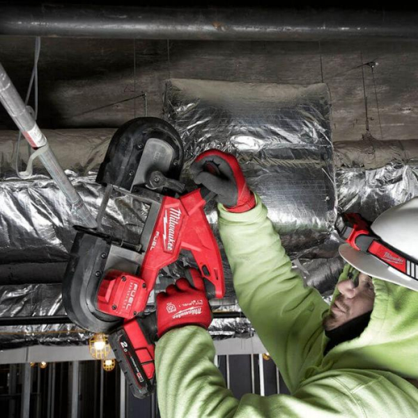 Акумуляторна стрічкова пила Milwaukee M18 FBS85-0C, каркас, у кейсі