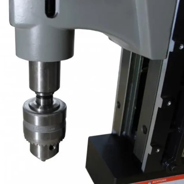 Дриль магнітний Holzmann MBM 600LRE